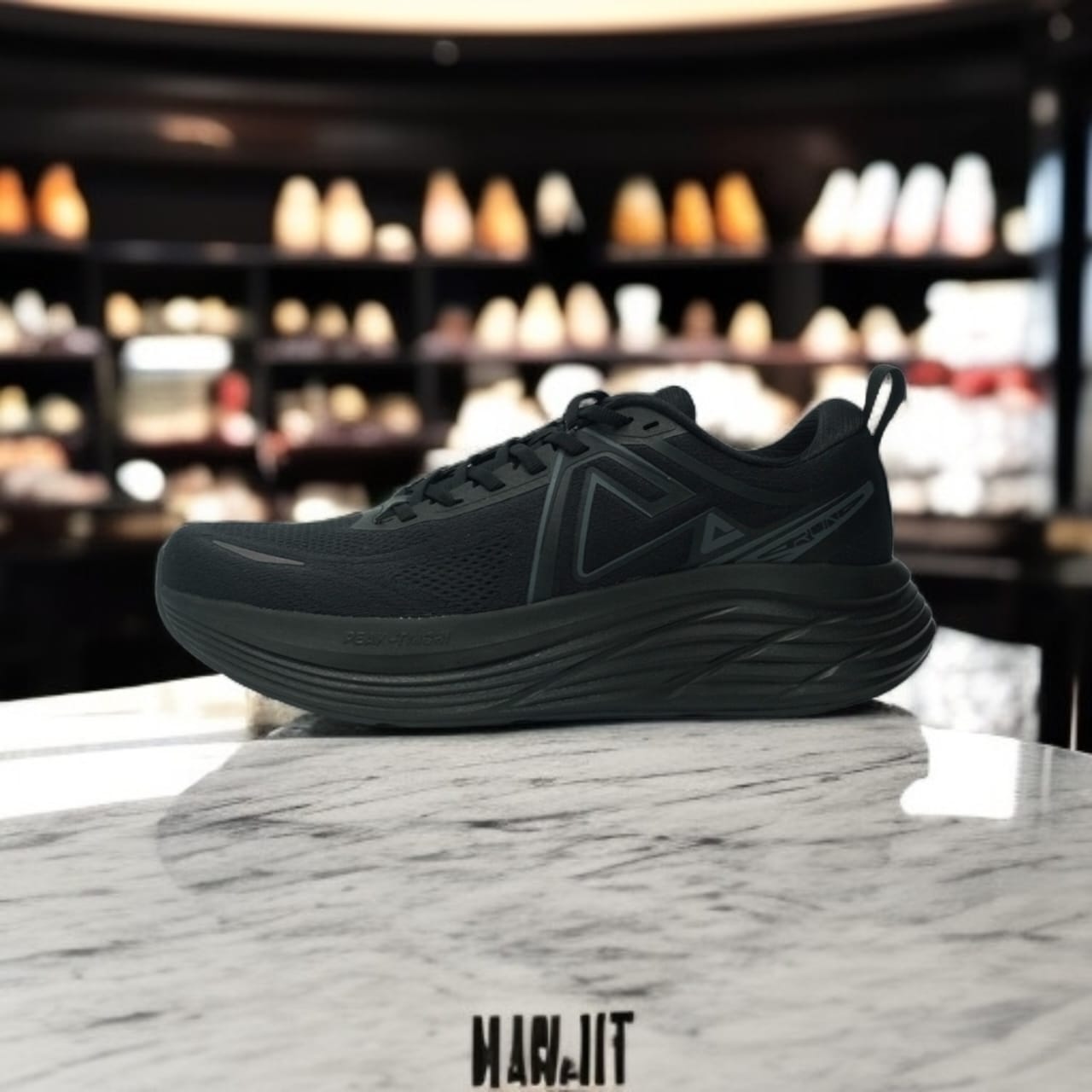 A1ET49327H-Y291 TRAINING/ RUNNING SHOES- ALL BLACK