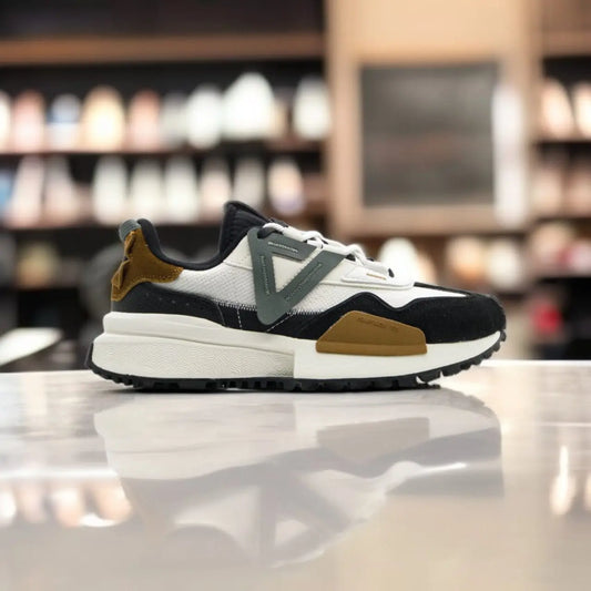 ET31497E-Z498	FASHION CASUAL SHOES_MILKY  WHITE/ BLACK 213.PEAK