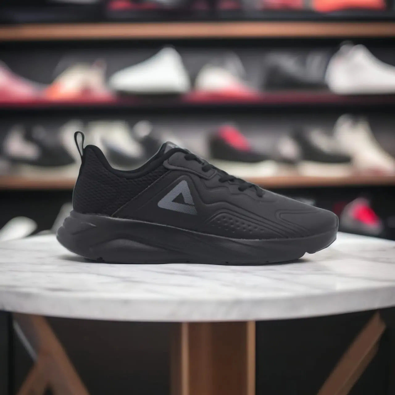 E234597J-Y291	Walking Shoes	ALL BLACK - 213.PEAK