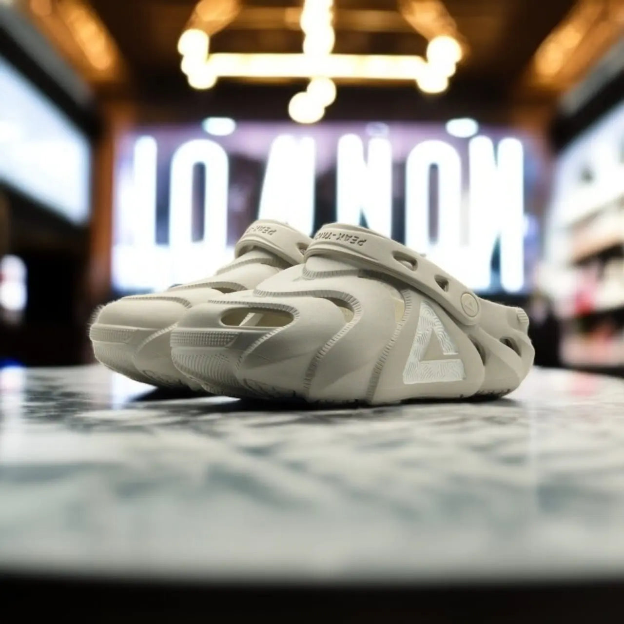 ET42811L-Y711	SANDALS	RICE GREY - 213.PEAK