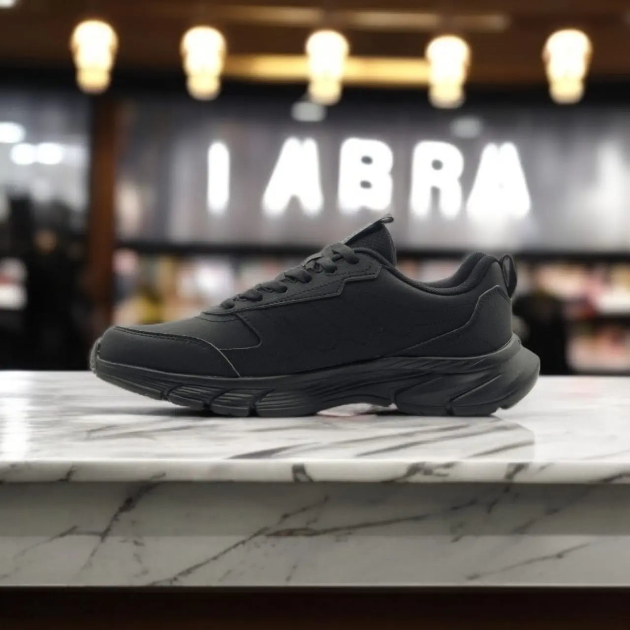 AE244287H-2021	RUNNING SHOES	BLACK/ DK.GREY - 213.PEAK