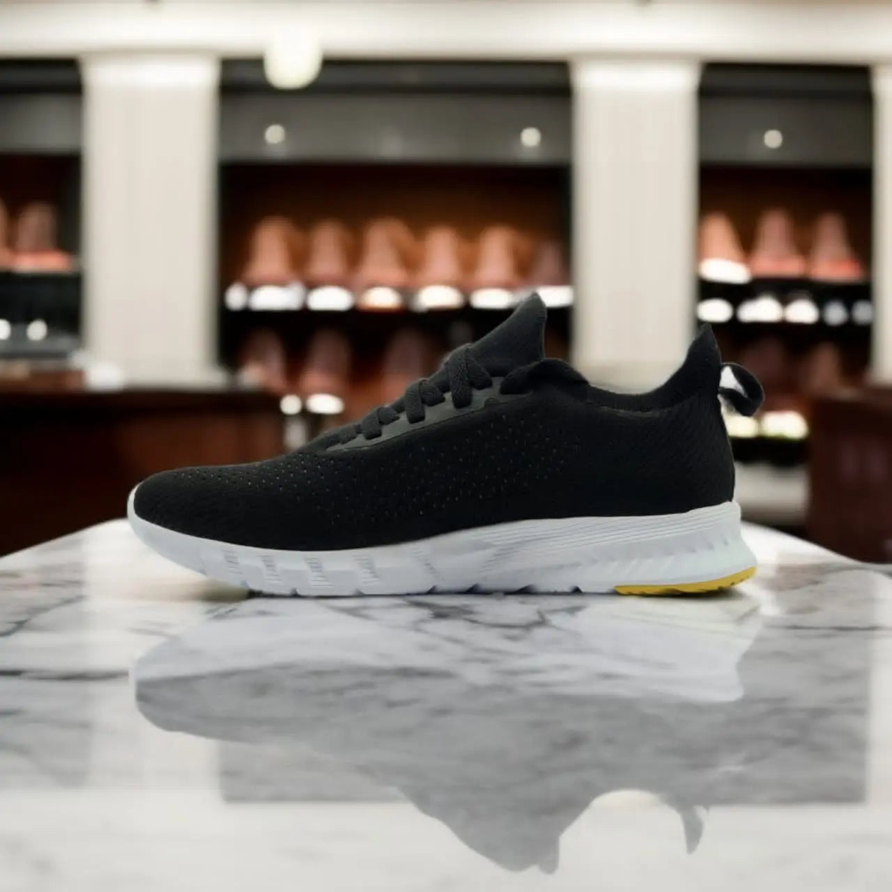 E29007H	Sports Shoes	BLACK/ WHITE - 213.PEAK