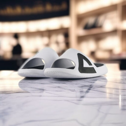 A1E92037L	Slippers	WHITE /BLACK