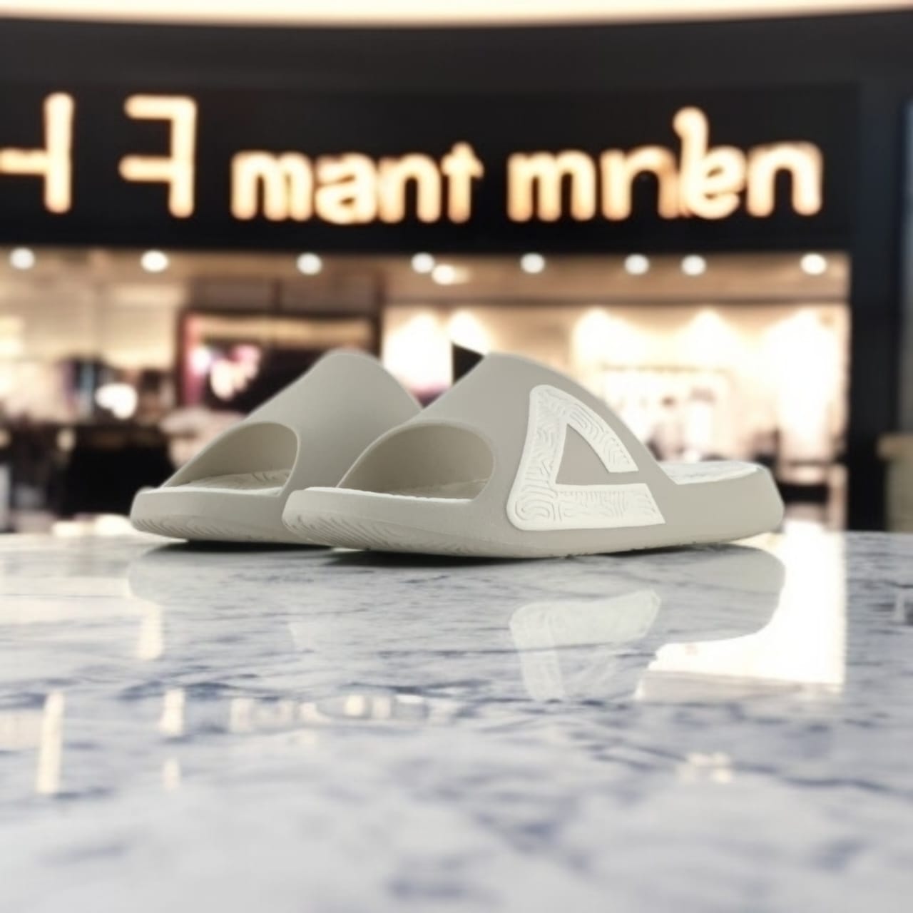 A1ET22307L	Sports slippers	White Lt. Khaki